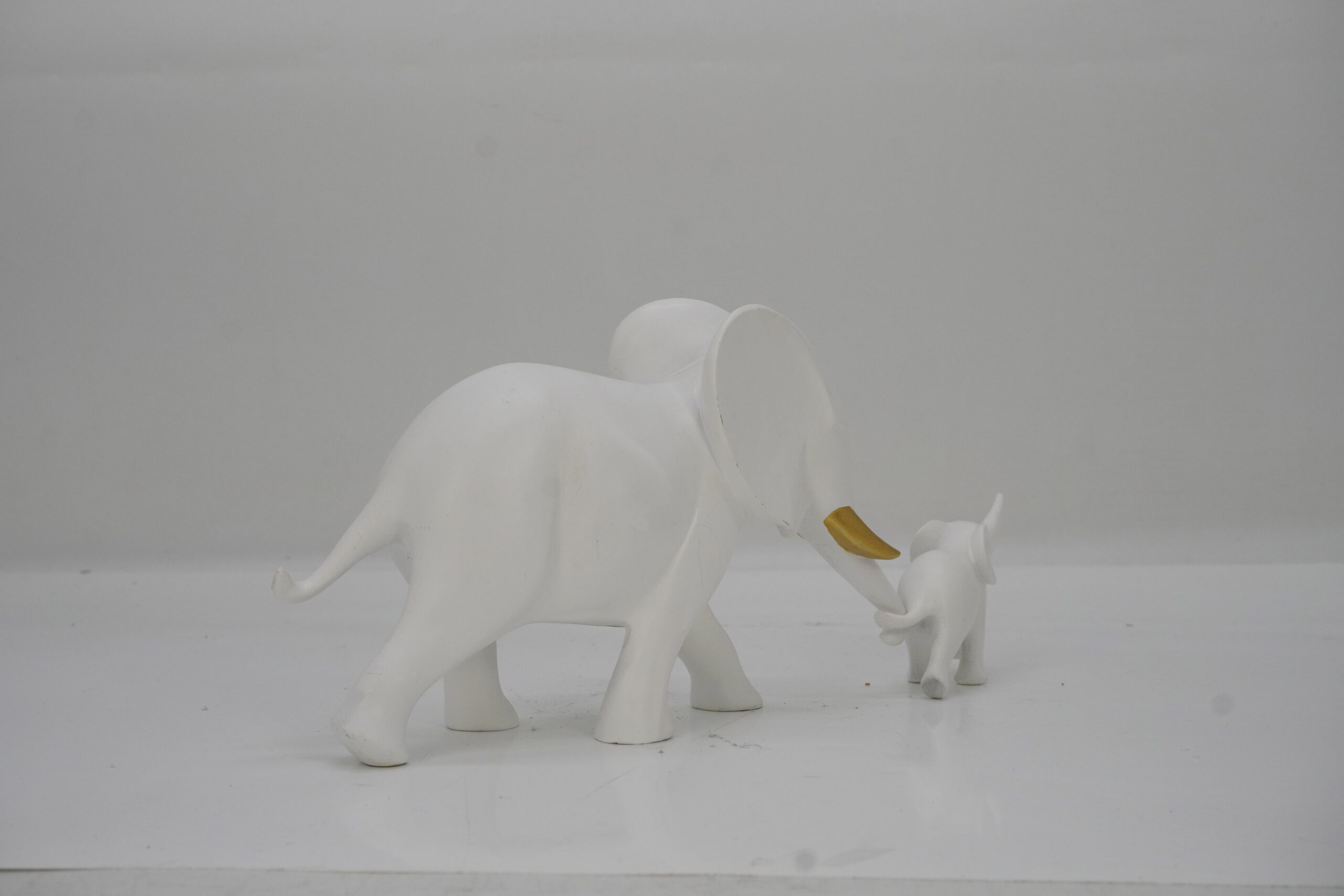 Figura mamá-hijo Elefante Blanco