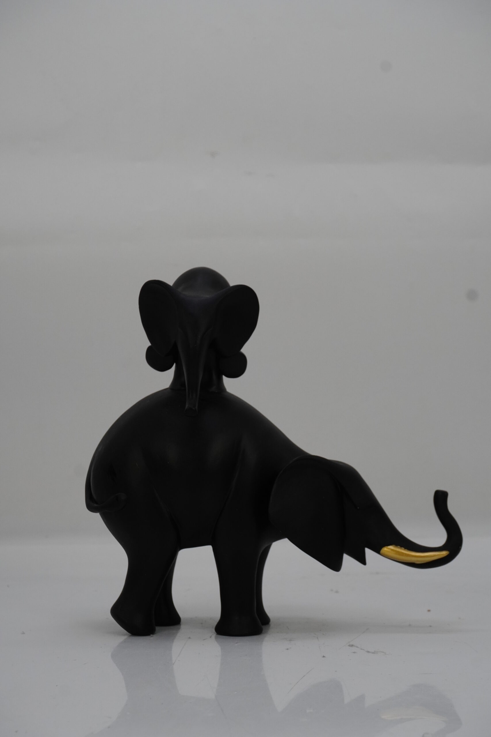 Figura Elefante montado negro