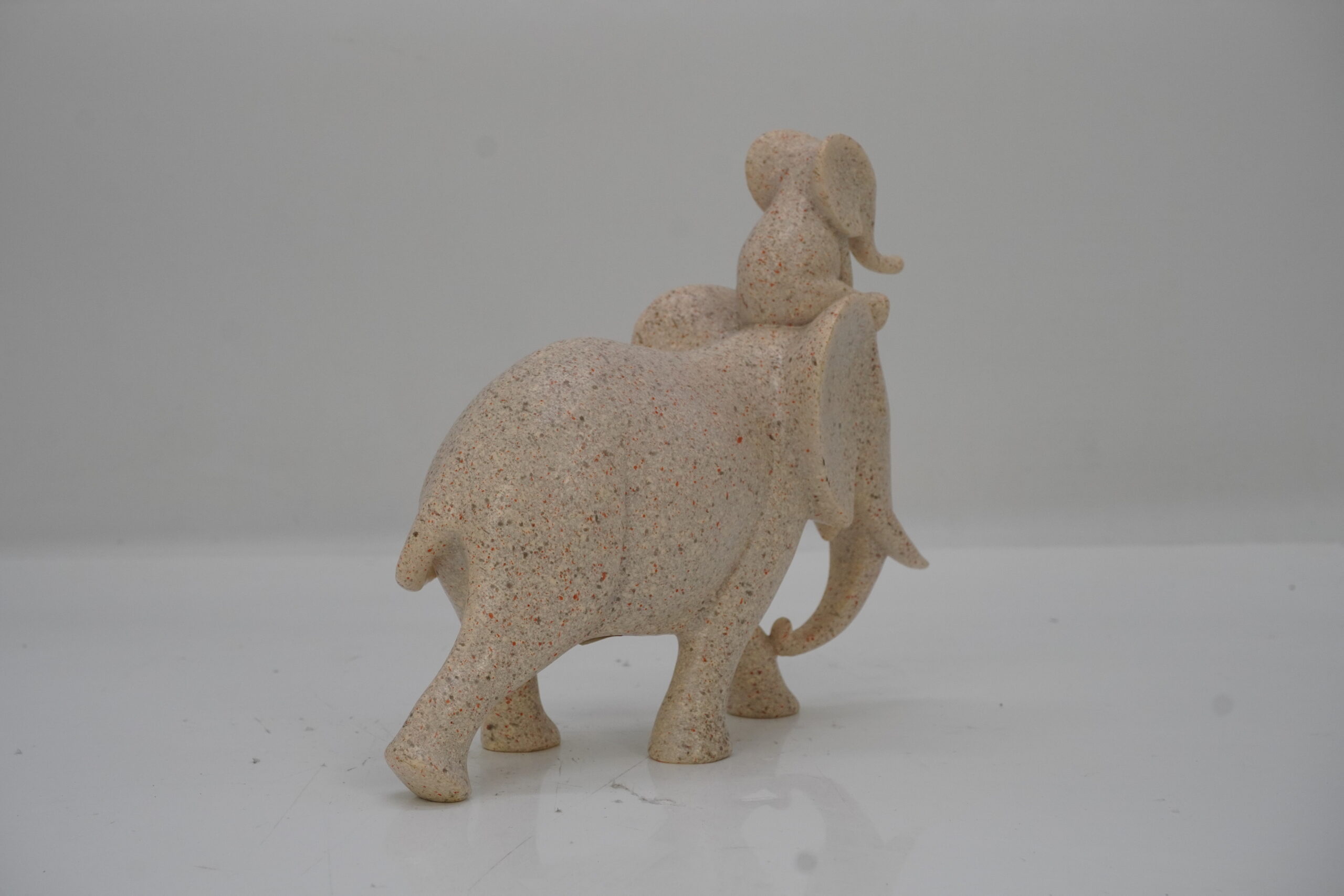 Figura Elefante montado blanco