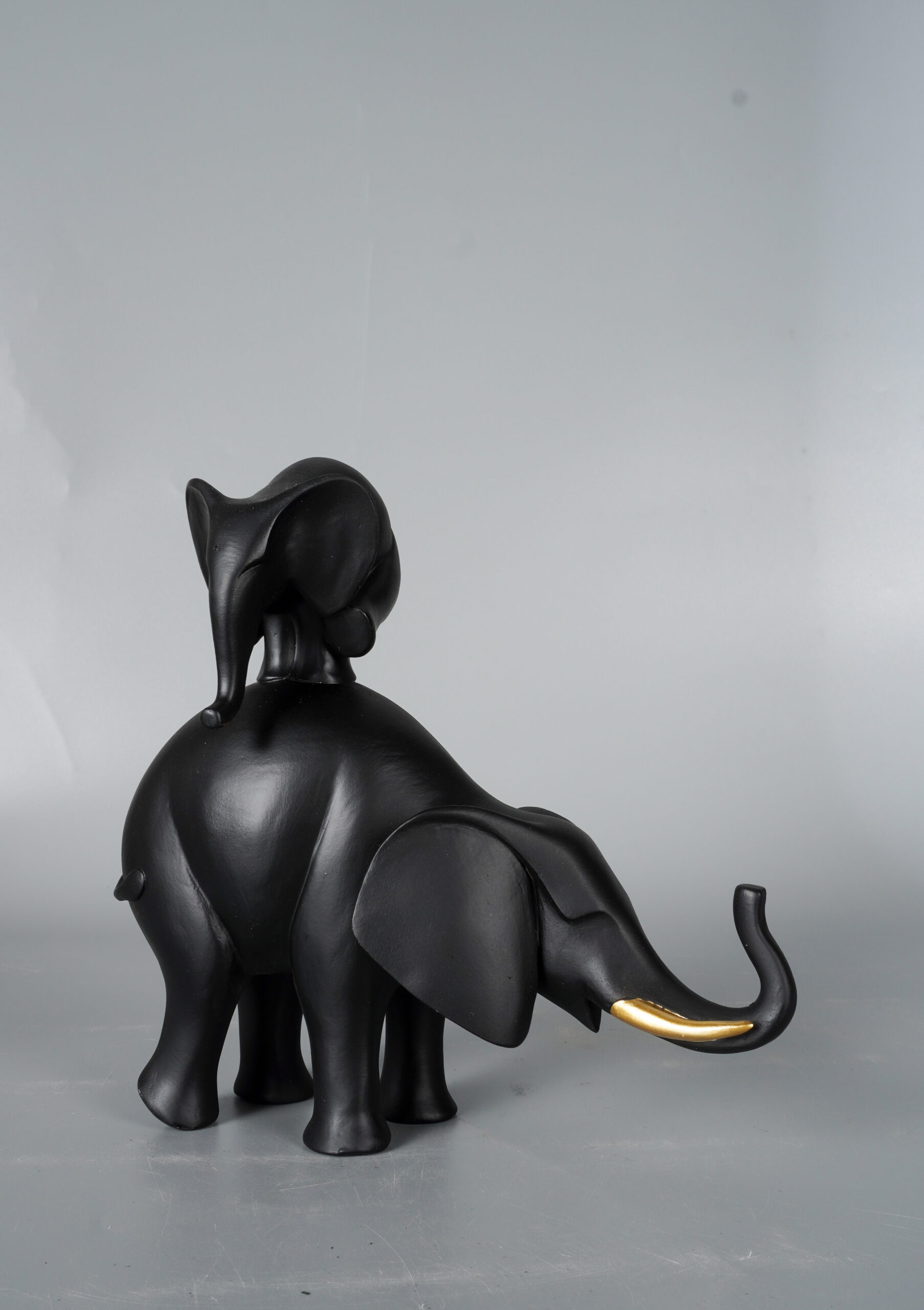 Figura Elefante montado negro